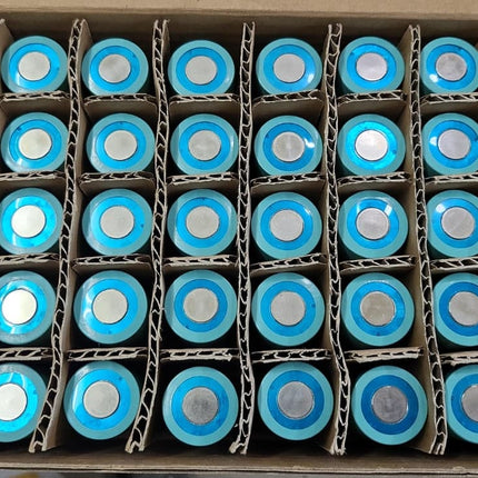 CBAK 3.2v 3000mah 26650 Lithium phosphate cell